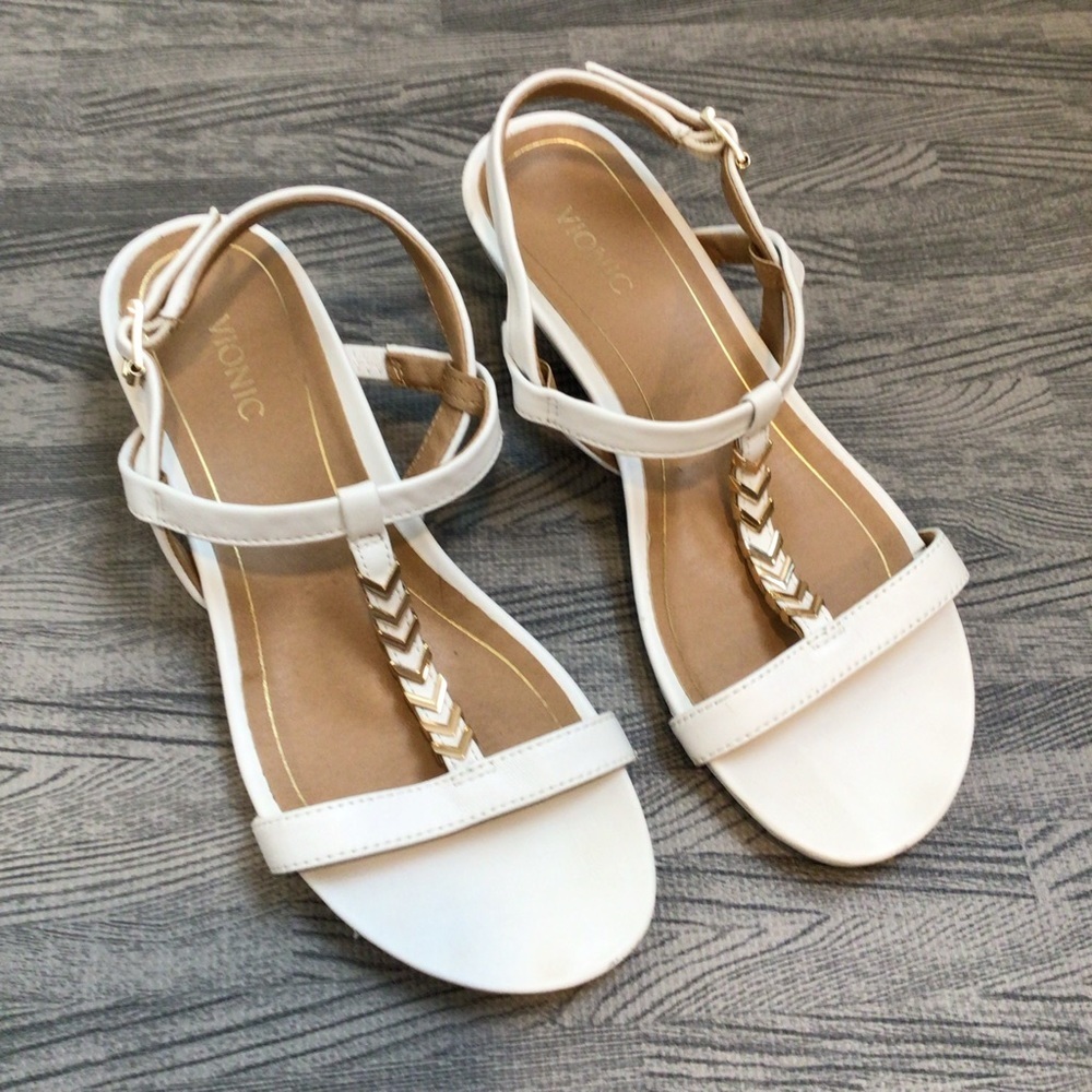 Vionic Port Cali Wedge Strappy Leather Sandal